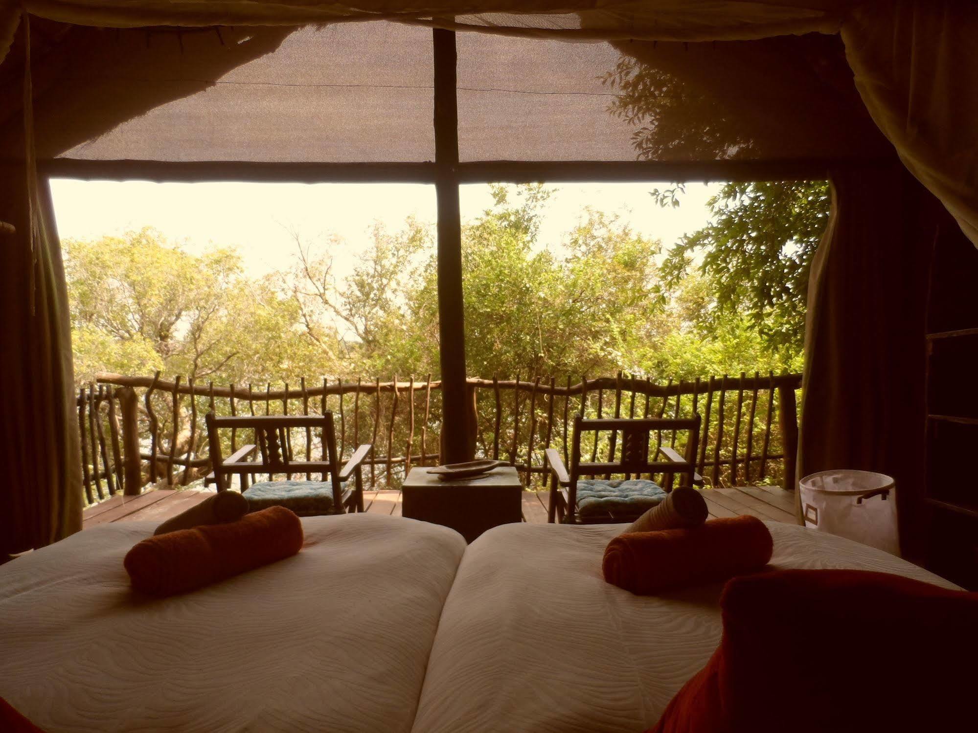 Caprivi Houseboat Safari Lodge كاتيما موليلو المظهر الخارجي الصورة