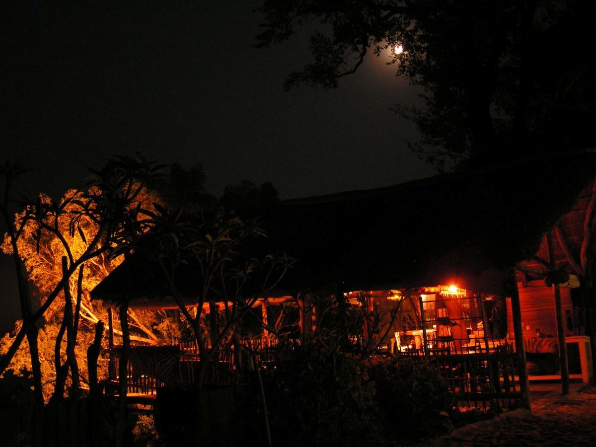 Caprivi Houseboat Safari Lodge كاتيما موليلو المظهر الخارجي الصورة