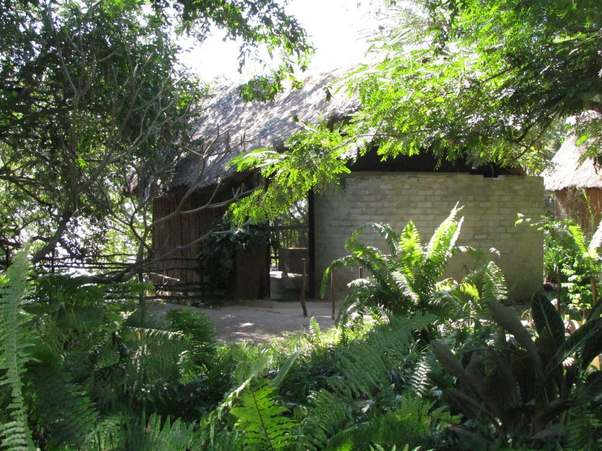 Caprivi Houseboat Safari Lodge كاتيما موليلو المظهر الخارجي الصورة