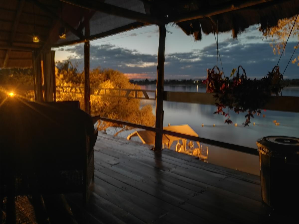 Caprivi Houseboat Safari Lodge كاتيما موليلو المظهر الخارجي الصورة